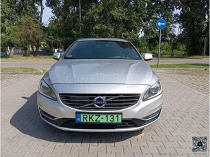 VOLVO V60 2.4 D [D6] PHEV AWD Momentum Geartronic