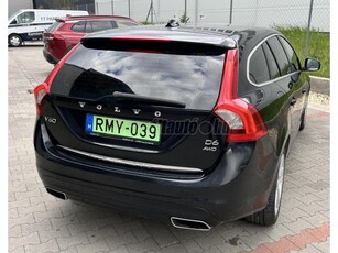 VOLVO V60 2.4 D [D6] PHEV AWD Summum Geartronic