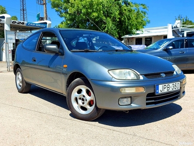 Mazda 323