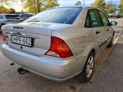 FORD FOCUS 1.6 Ghia