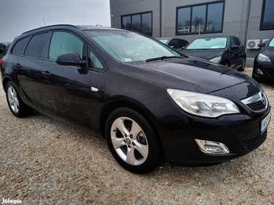 Opel Astra Sports Tourer 1.7 CDTI Active Család...