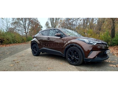 TOYOTA C-HR 1.2T Executive LED Tulajdonostól nagyon szép állapotban!