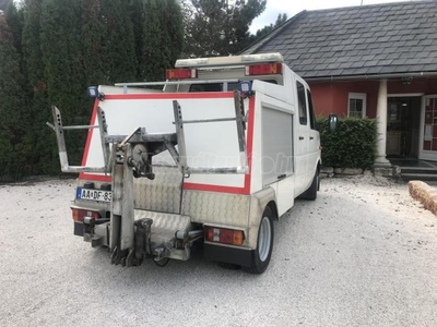 VOLKSWAGEN LT 2.8 TDI 35 Emelővillás autómentő