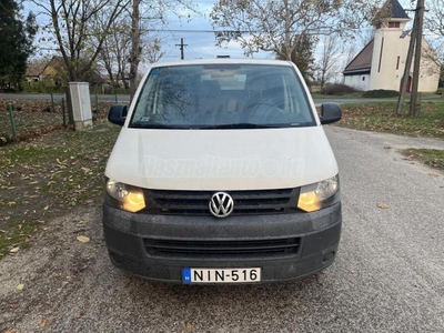 VOLKSWAGEN TRANSPORTER T5 Caravelle 2.0 CR TDI Comfortline Long