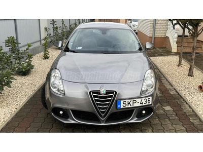 ALFA ROMEO GIULIETTA 1.4 TB Distinctive magánszemélytől.szervizkönyves