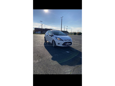 FORD FIESTA 1.4 TDCi Titanium