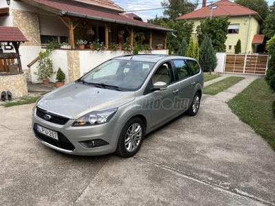 FORD FOCUS 1.6 TDCi Ghia DPF