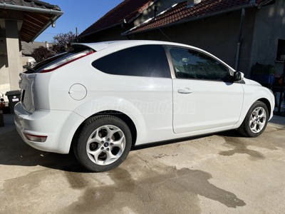 FORD FOCUS 1.6 Ti-VCT Fresh