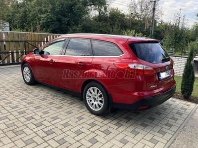 FORD FOCUS 1.6 Ti-VCT Titanium