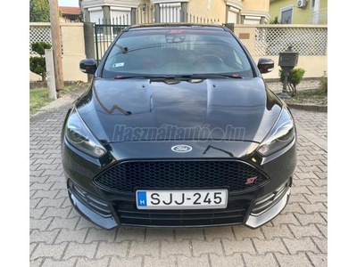 FORD FOCUS 2.0 EcoBoost ST2 S S TOLATÓRADAR/NAVIGÁCIÓ/FŰTHETŐ ÜLÉS ÉS KORMÁNY/TEMPOMAT/XENON!