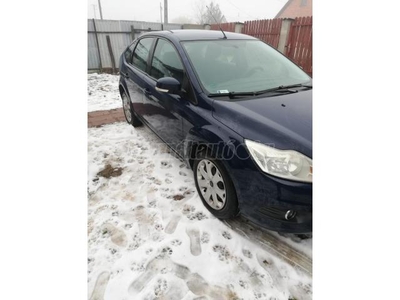 FORD FOCUS 2.0 Ghia