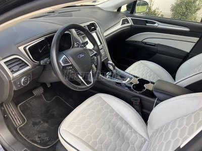 FORD MONDEO 2.0 FHEV Vignale eCVT