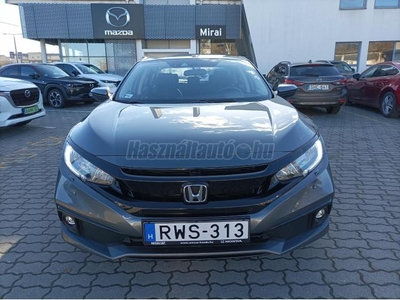 HONDA CIVIC Sedan 1.5 T Elegance NAVI Magyar 1 tulaj vezetett szervizkönyves Téli-nyári kerék garnitúrával!