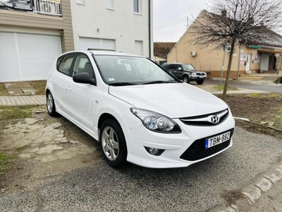 HYUNDAI I30 1.4 DOHC Comfort PLUS 97.000KM