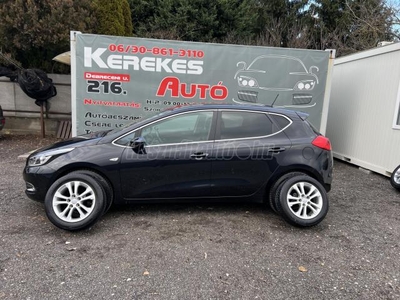 KIA CEE'D 1.6 GDI FIFA Prémium KAMERA NAVI-ÜLÉS KORMÁNYFŰTÉS -TÉLI NYÁRI KERÉK!!