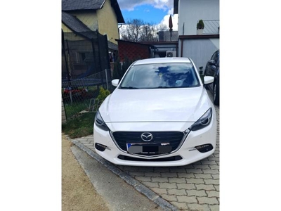 MAZDA 3 2.2 D Revolution