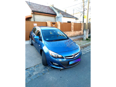 OPEL ASTRA J 1.4 Selection