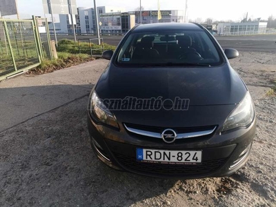 OPEL ASTRA J Sports Tourer 1.4 T Active