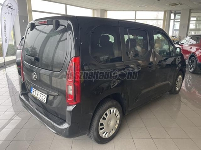 OPEL COMBO Life 1.2 T Enjoy (7 személyes ) 1 tulajdonos