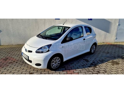 TOYOTA AYGO 1.0 Blue