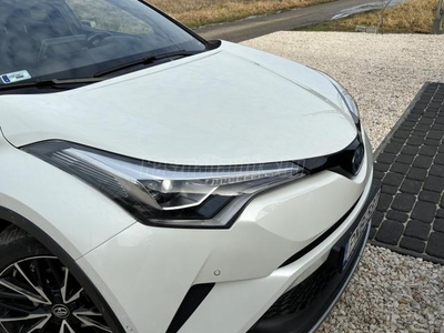 TOYOTA C-HR 1.8 Hybrid Executive LED Premium pack Leather e-CVT