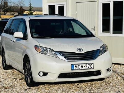 TOYOTA SIENNA 3.5 V6 4WD full extra