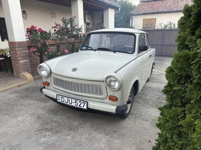 TRABANT 601 S