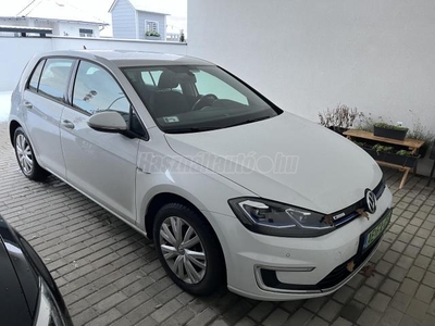 VOLKSWAGEN GOLF e-Golf