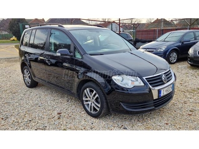 VOLKSWAGEN TOURAN 2.0 PD TDI Highline