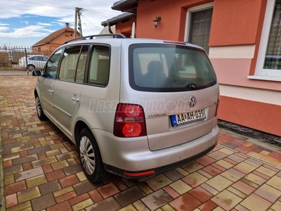 VOLKSWAGEN TOURAN Cross1.4 TSI DSG 7 fős