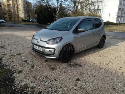 VOLKSWAGEN UP Up! 1.0 High Up! CHEER