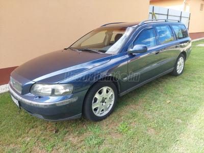 VOLVO V70 2.5 D