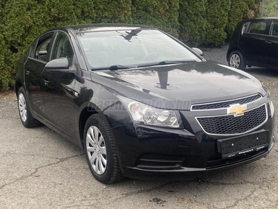 CHEVROLET CRUZE 1.6 LS GARANTÁLT KM FUTÁS