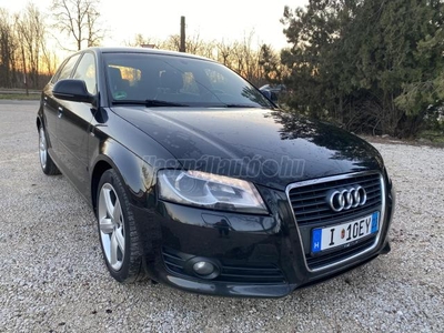 AUDI A3 2.0 TDI Ambiente S-tronic DPF S line - Bi-xenon - MMI - Szkönyv!