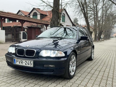 BMW 318i Touring 297-EZER KM.ROZSDAMENTES KAROSSZÉRIA