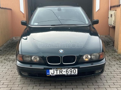 BMW 523i