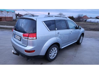 CITROEN C-CROSSER 2.2 HDi Collection (7 személyes )