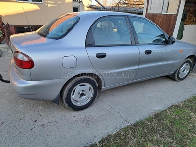 DAEWOO LANOS 1.5 SE