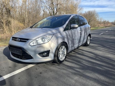 FORD C-MAX 1.6 TDCi Titanium VÉGIG VEZETETT SZERVÍZKÖNYV. ÜLÉSFŰTÉS. KEY-LESS GO. STB!