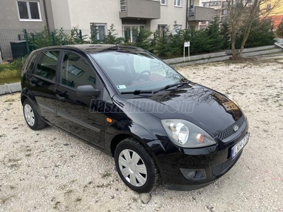 FORD FIESTA 1.4 Color Gyönyörű állapotú! Klíma! Téli - Nyári gumi!