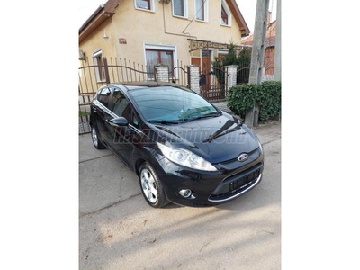 FORD FIESTA 1.4 Titanium