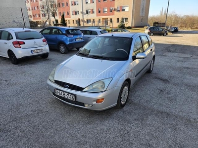 FORD FOCUS 1.6 Ghia