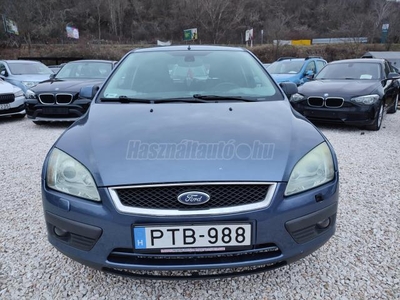 FORD FOCUS 1.6 Ghia (Automata) ALUFELNI-ÉRINTŐKÉPERNYŐ-2 ZÓNÁS KLÍMA-TEMPOMAT-XENON