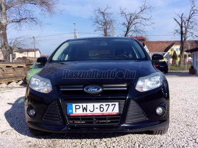 FORD FOCUS 1.6 SCTI Ecoboost Champions Magyarországon egy tuljdonos.rendszeresen szervizelt.kitünö állapot