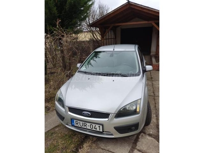 FORD FOCUS 1.6 Ti-VCT Trend