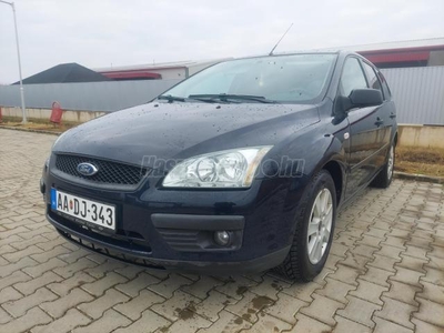 FORD FOCUS 1.6 Titanium