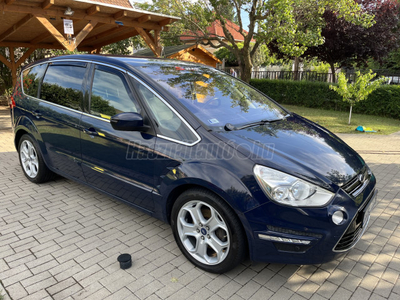 FORD S-MAX 2.0 EcoBoost Titanium PowerShift