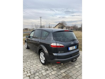 FORD S-MAX 2.0 TDCi Titanium