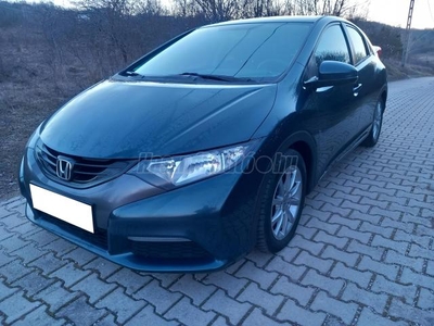 HONDA CIVIC 1.4 Comfort D.KLÍMA - VÉGIG VEZETETT SZERVIZKÖNYV