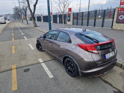 HONDA CIVIC 1.8 Sport